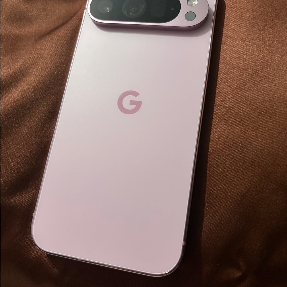Google Pixel 9 Pro Rose Quartz 256gig Unlocked - Picture 2 of 4